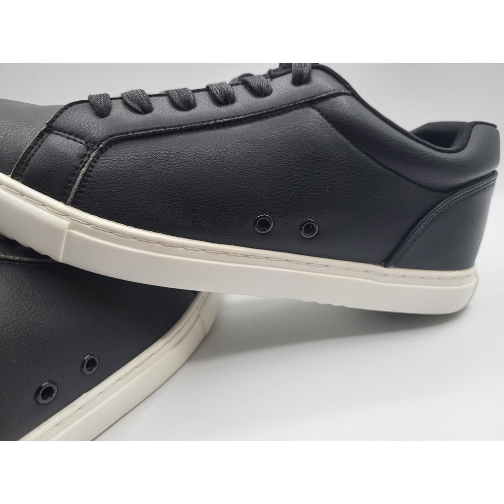 FUEGO Dance Black Low-Top Sneakers with White Sole size Men 12 / Women 13